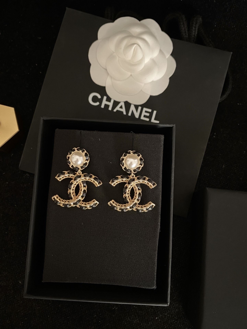 Ch**el earrings
